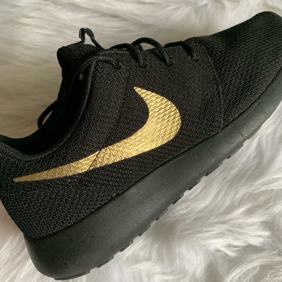 NIKE - black sneakers - Picture 5 of 9